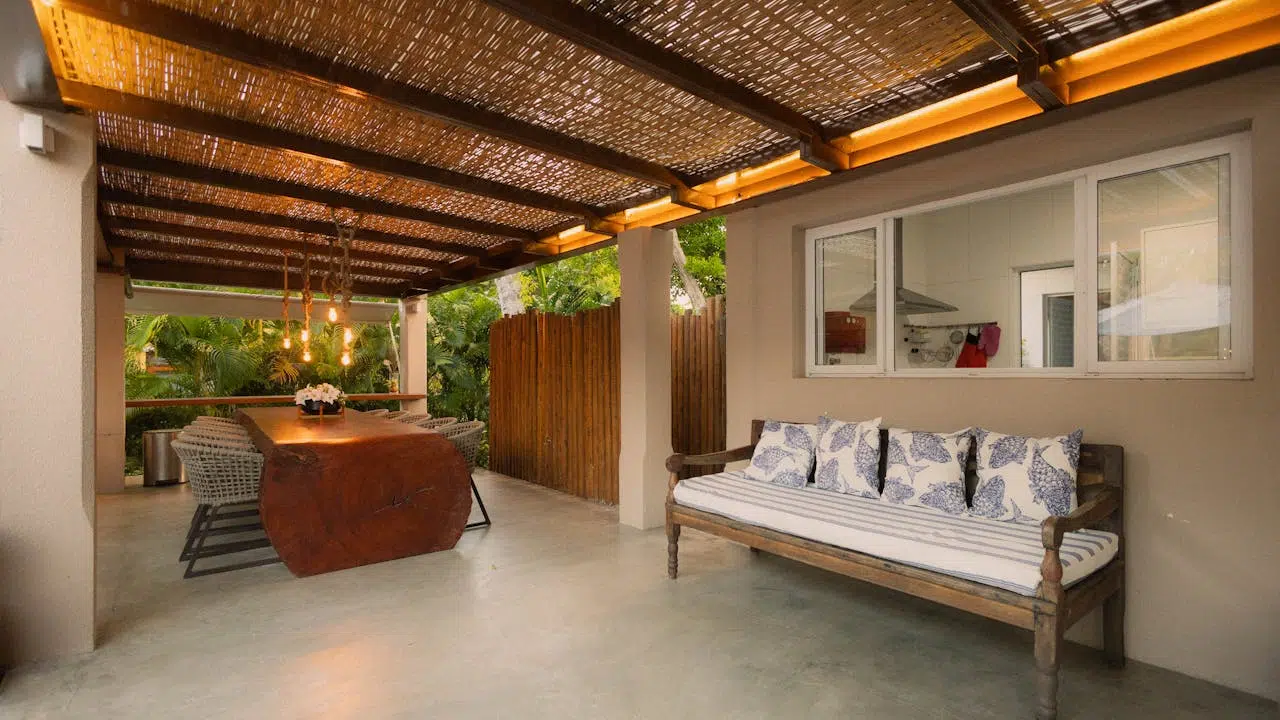 Screen enclosure roof panels cape coral in Cape Coral